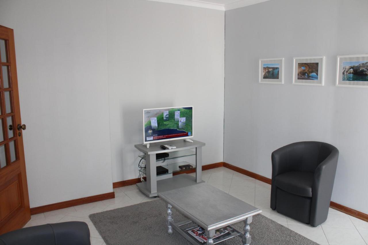 Apartamento Urb. Vila Nova, Lote 5 Armação de Pêra Екстериор снимка
