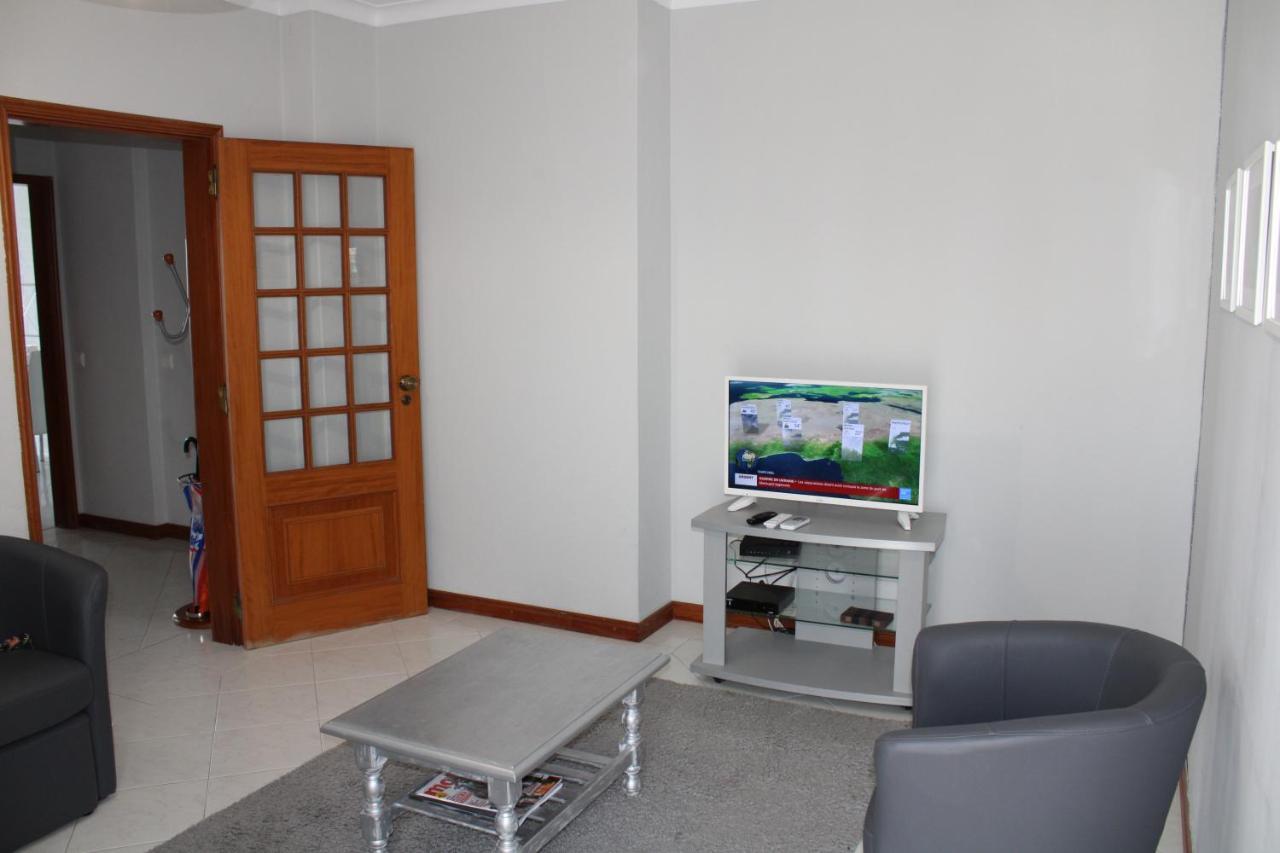 Apartamento Urb. Vila Nova, Lote 5 Armação de Pêra Екстериор снимка