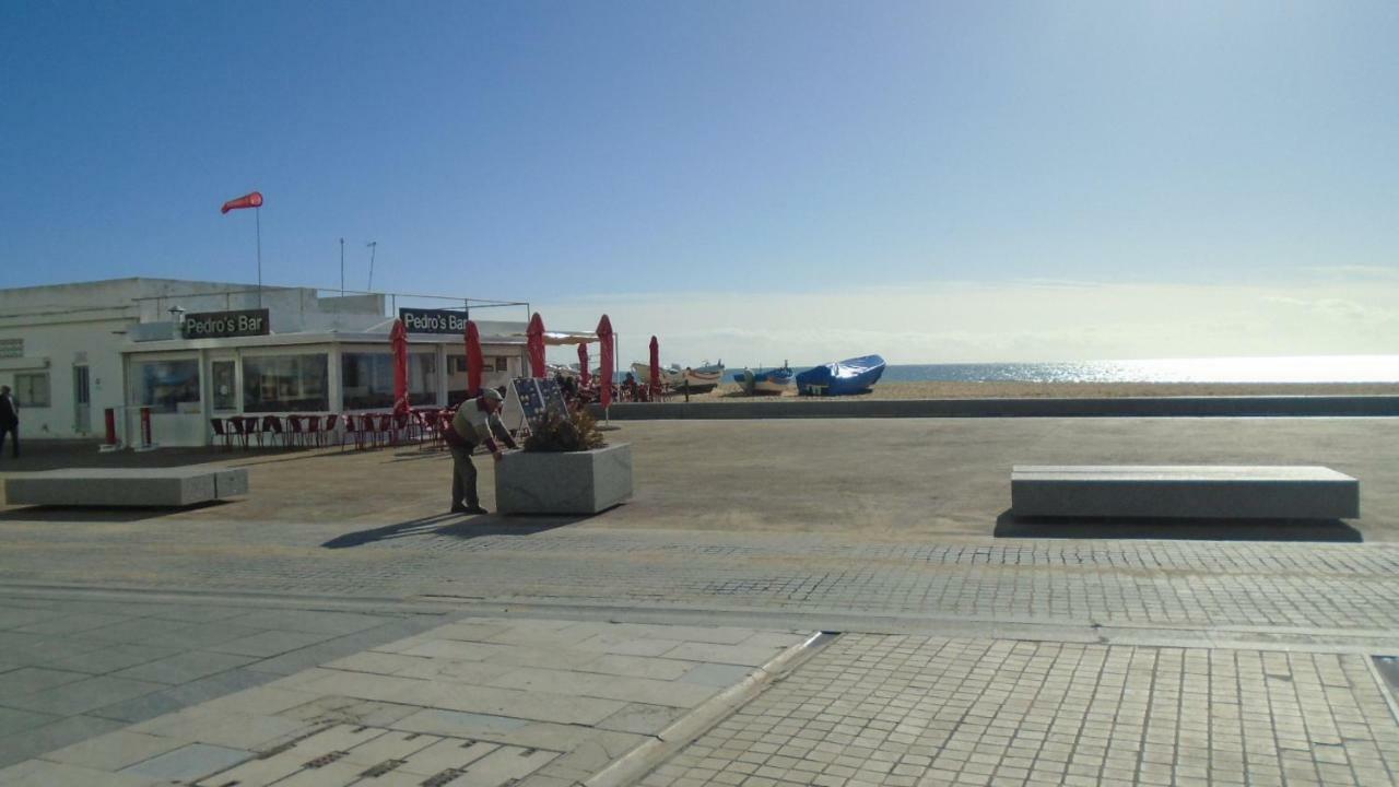 Apartamento Urb. Vila Nova, Lote 5 Armação de Pêra Екстериор снимка