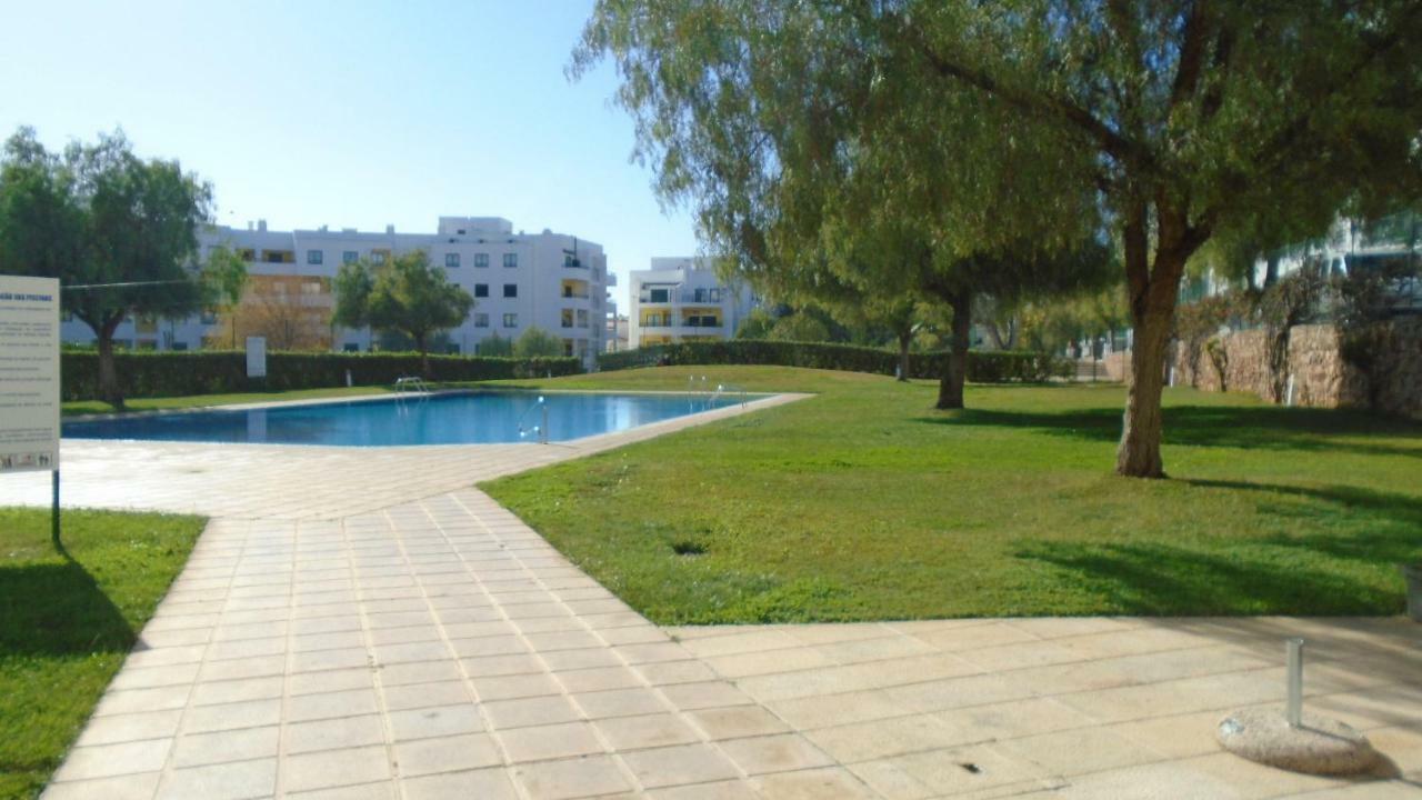 Apartamento Urb. Vila Nova, Lote 5 Armação de Pêra Екстериор снимка