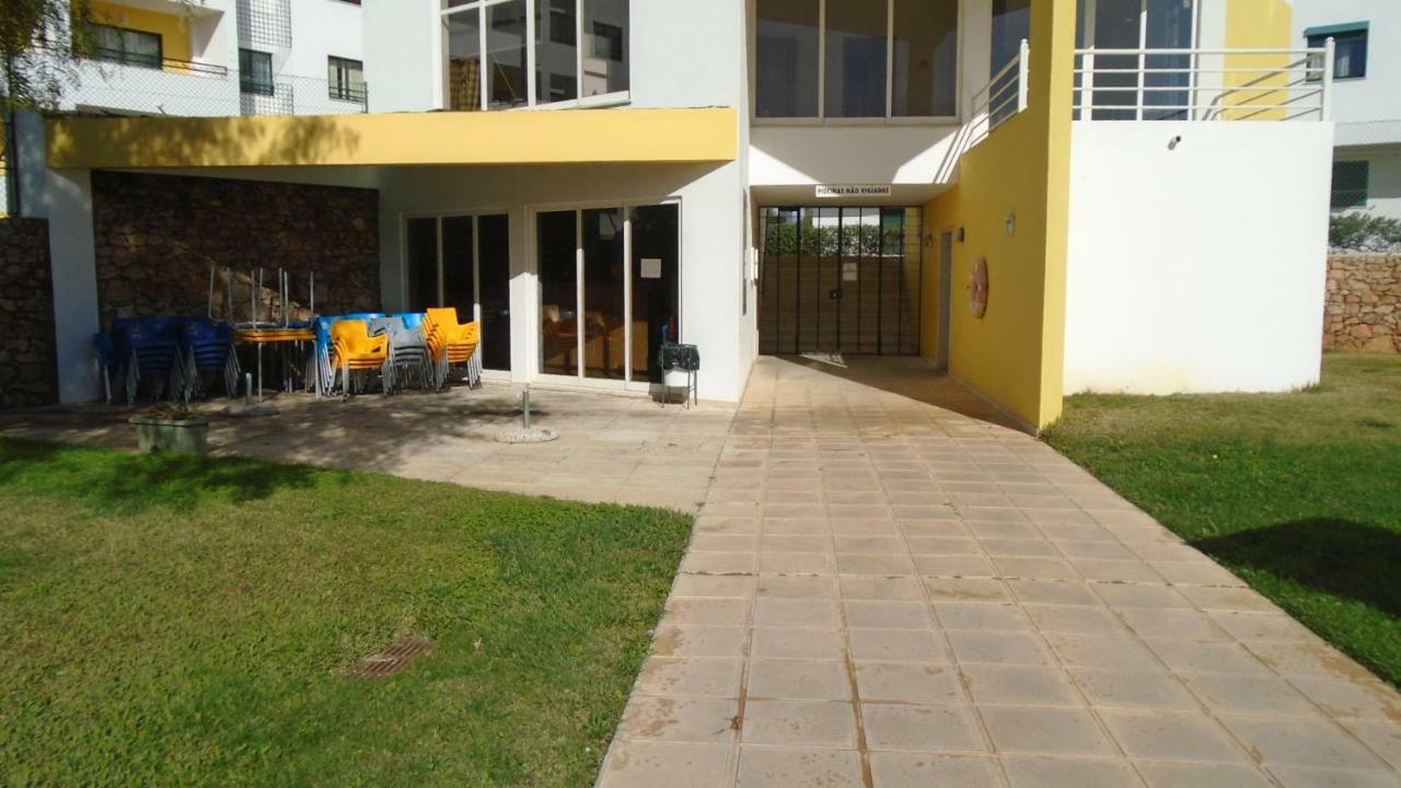Apartamento Urb. Vila Nova, Lote 5 Armação de Pêra Екстериор снимка